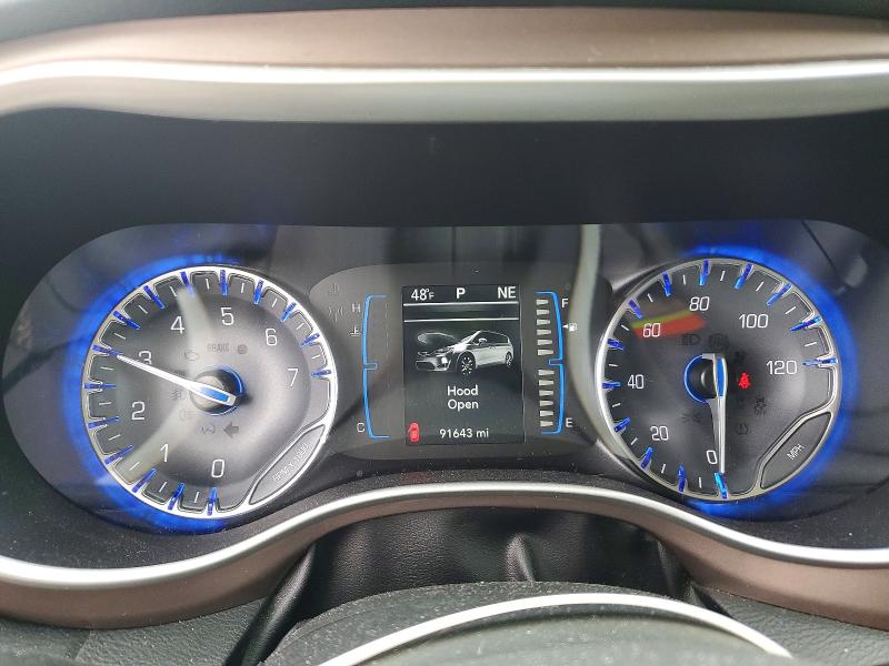 46998146 :رقم المزاد ، 2C4RC1BG4HR517396 vin ، 2017 Chrysler Pacifica مزاد بيع
