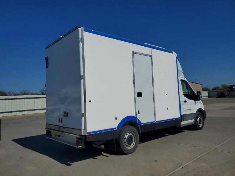 46945796 :رقم المزاد ، 1FDBW5Z88MKA96401 vin ، 2021 Ford Transit مزاد بيع