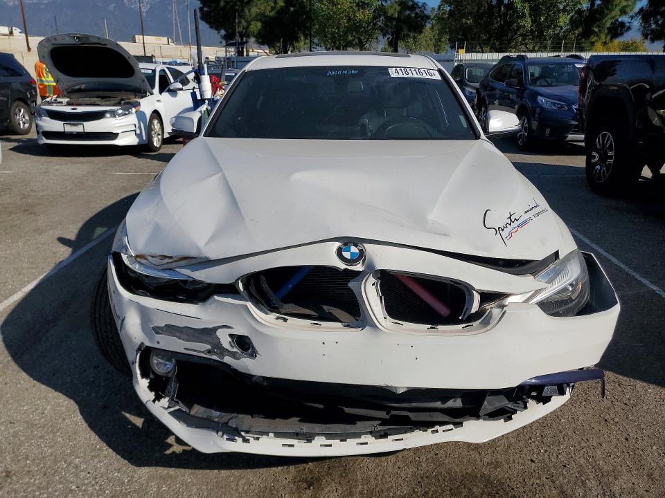 41811616 :رقم المزاد ، WBA8E9G50GNT42455 vin ، 2016 Bmw 328 مزاد بيع