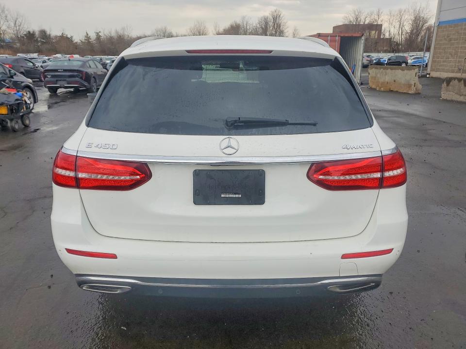 47252206 :رقم المزاد ، WDDZH6JB2KA525969 vin ، 2019 Mercedes-benz E مزاد بيع