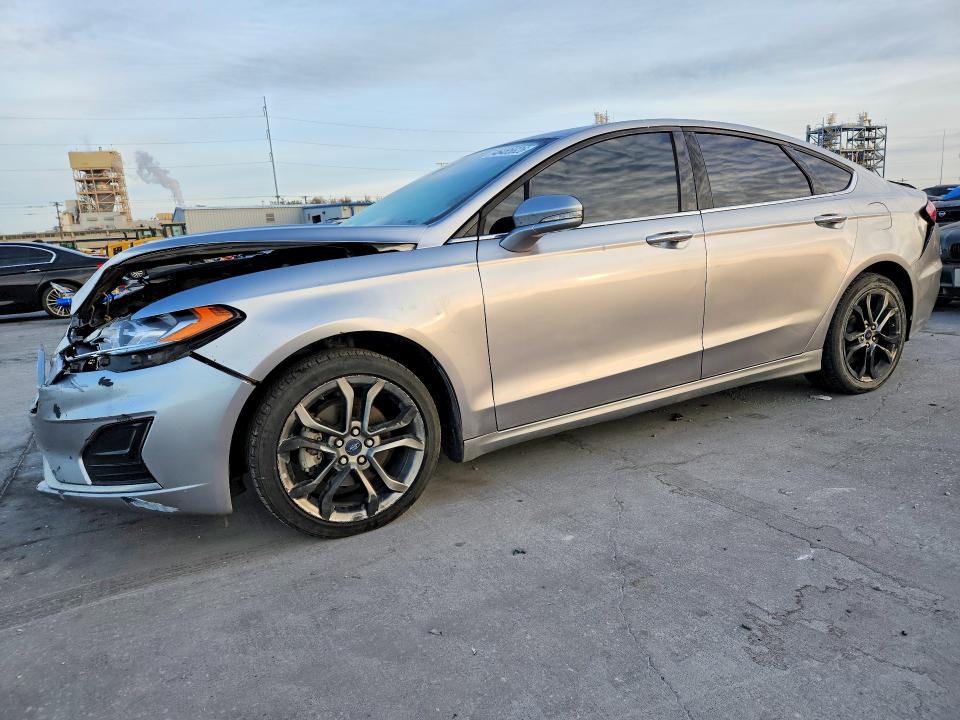 46485826 :رقم المزاد ، 3FA6P0CD5LR196628 vin ، 2020 Ford Fusion مزاد بيع