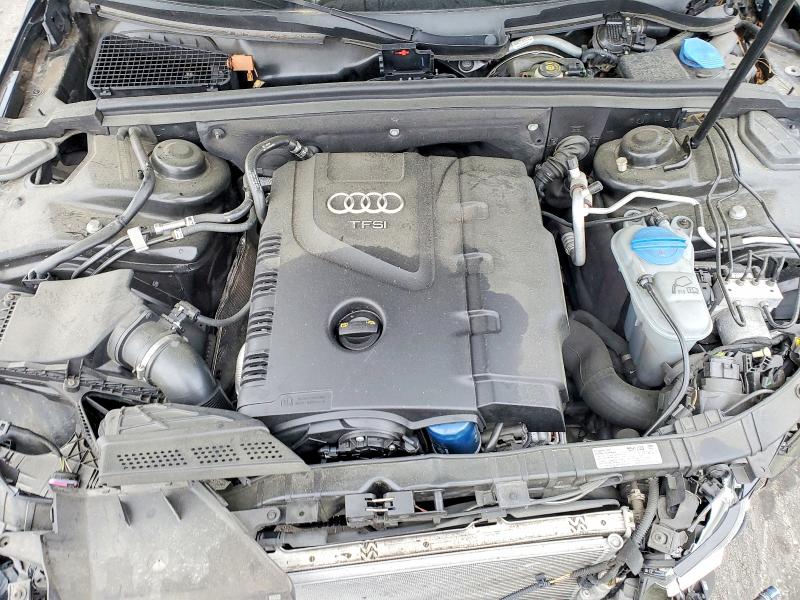47232636 :رقم المزاد ، WAUEFAFLXFN038002 vin ، 2015 Audi A4 مزاد بيع