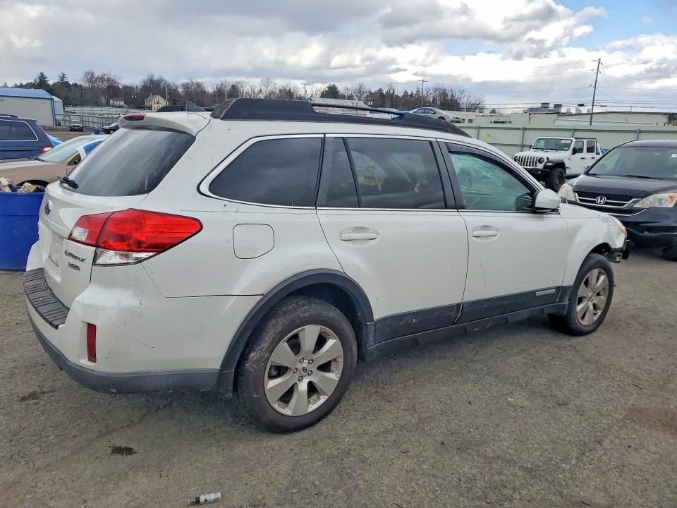 46547576 :رقم المزاد ، 4S4BRDKC8C2265928 vin ، 2012 Subaru Outback مزاد بيع