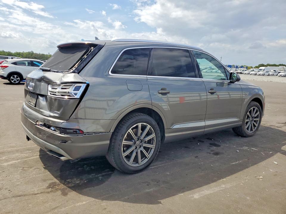 48237126 :رقم المزاد ، WA1LHAF73JD013409 vin ، 2018 Audi Q7 مزاد بيع