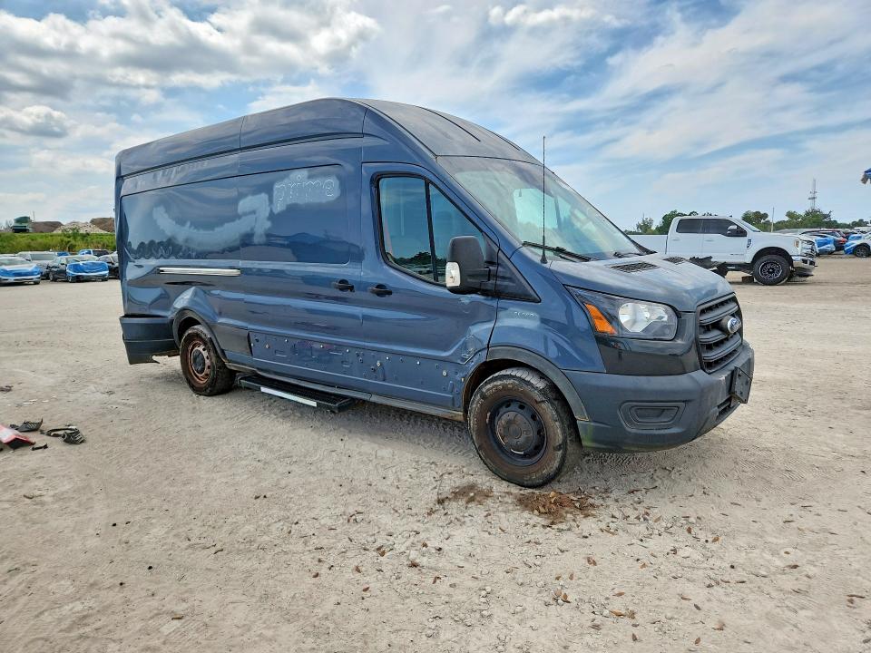 47561946 :رقم المزاد ، 1FTBR3X88LKA72598 vin ، 2020 Ford Transit مزاد بيع