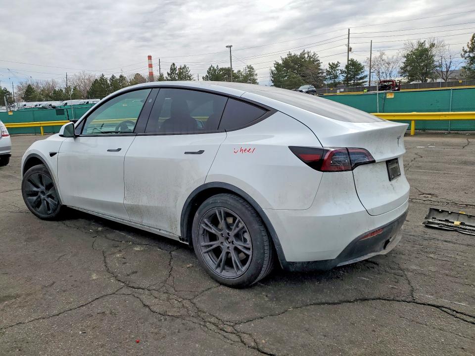 2024 Tesla Model Y მანქანა იყიდება აუქციონზე, vin: 7SAYGAEE6RF191837, აუქციონის ნომერი: 46175076