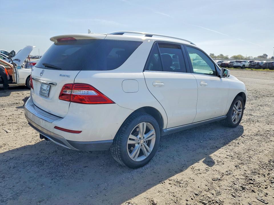 2014 Mercedes-benz Ml მანქანა იყიდება აუქციონზე, vin: 4JGDA2EB9EA321410, აუქციონის ნომერი: 41961956