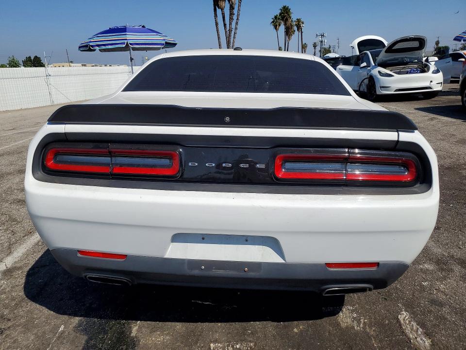 47221966 :رقم المزاد ، 2C3CDZAGXJH153214 vin ، 2018 Dodge Challenger مزاد بيع