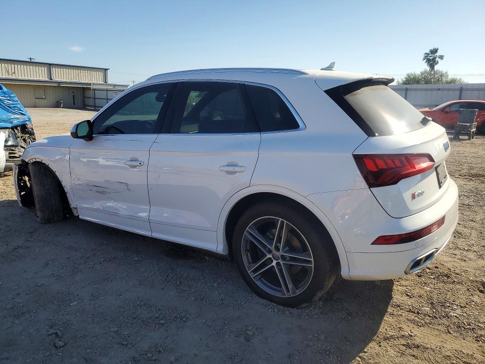 2018 Audi Sq5 მანქანა იყიდება აუქციონზე, vin: WA1A4AFY4J2058477, აუქციონის ნომერი: 46244356