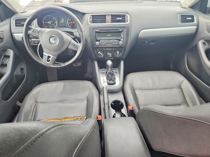 41916866 :رقم المزاد ، 3VWLL7AJ7CM323674 vin ، 2012 Volkswagen Jetta مزاد بيع