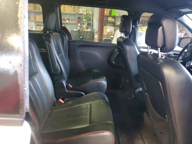 48125536 :رقم المزاد ، 2C4RDGEG8JR302699 vin ، 2018 Dodge Grand Caravan مزاد بيع
