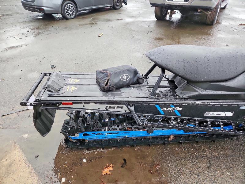 47067546 :رقم المزاد ، SN1EFM8P6HC712789 vin ، 2017 Polaris Rmk 800 مزاد بيع
