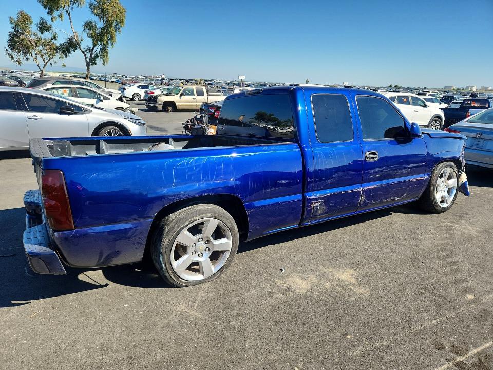 2003 Chevrolet Silverado მანქანა იყიდება აუქციონზე, vin: 2GCEC19V331114889, აუქციონის ნომერი: 46770476
