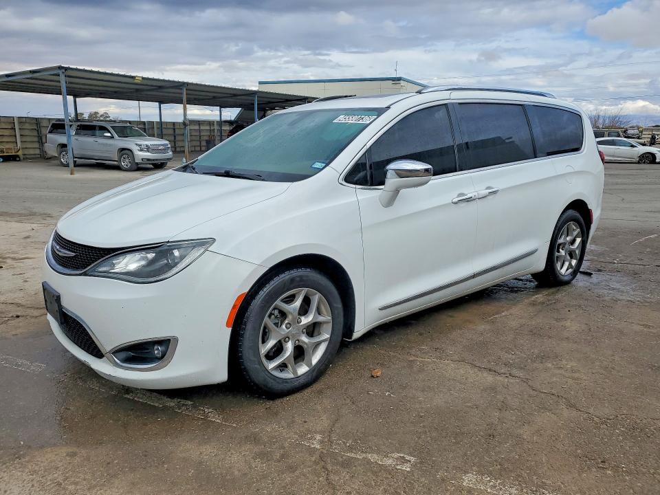 Продаж на аукціоні авто 2017 Chrysler Pacifica, vin: 2C4RC1GG8HR528846, номер лоту: 45580736