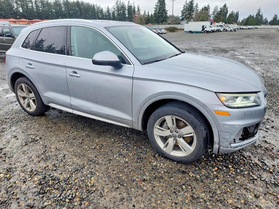 41671156 :رقم المزاد ، WA1BNAFY2J2242947 vin ، 2018 Audi Q5 مزاد بيع