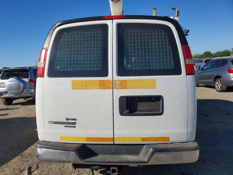 2014 Chevrolet Express G2500 მანქანა იყიდება აუქციონზე, vin: 1GCWGFCB4E1112940, აუქციონის ნომერი: 46906656