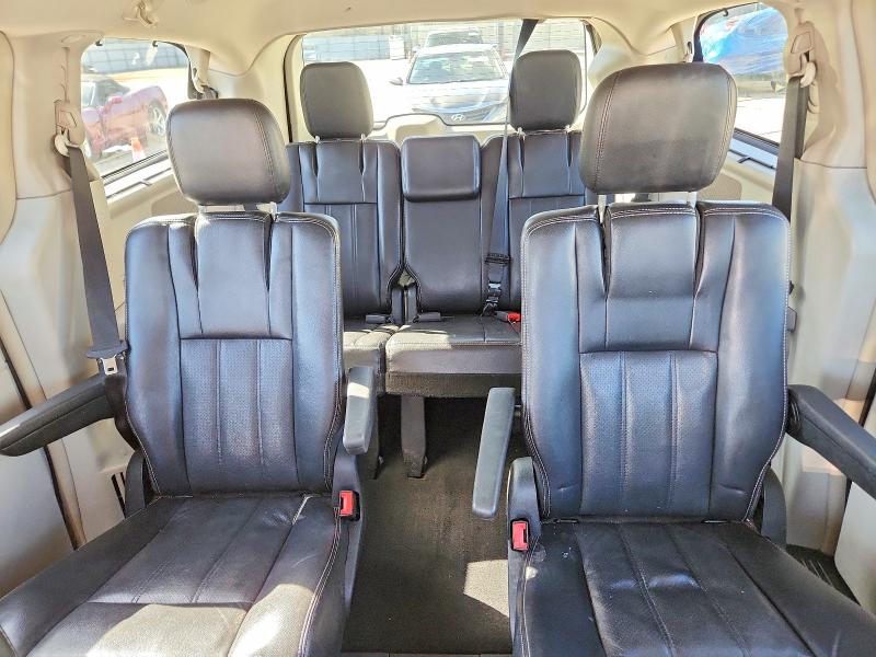 2011 Chrysler Town & Country მანქანა იყიდება აუქციონზე, vin: 2A4RR8DG2BR803530, აუქციონის ნომერი: 46048676