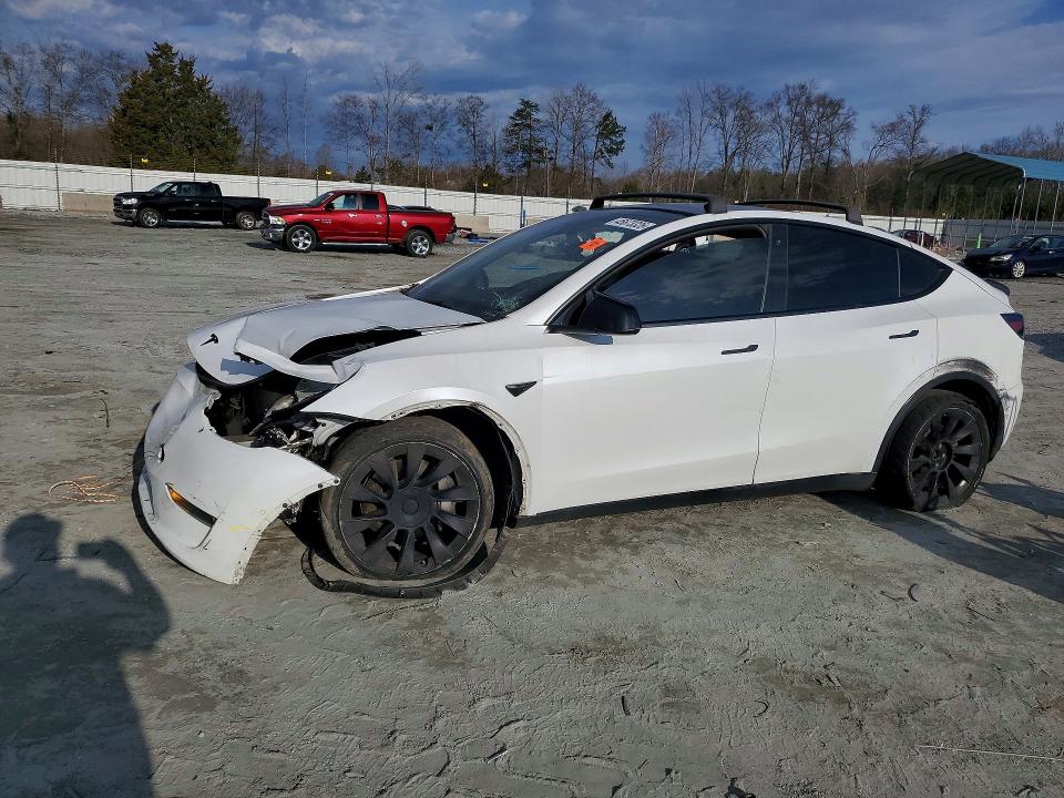 Продажа на аукционе авто 2021 Tesla Model Y, vin: 5YJYGDEE3MF192970, номер лота: 45673326