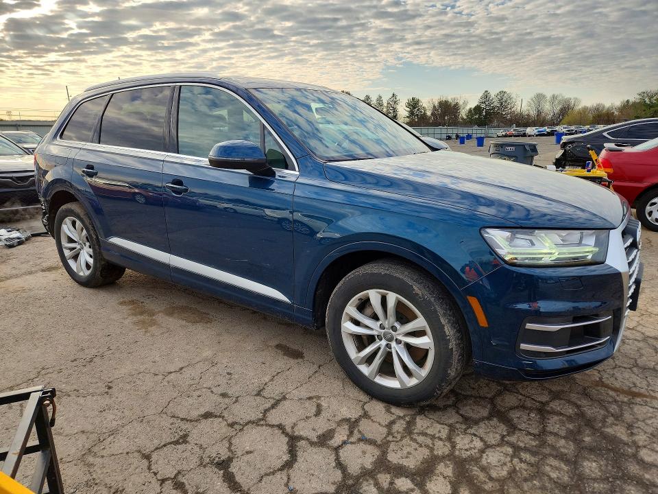 Продажа на аукционе авто 2018 Audi Q7, vin: WA1LHAF77JD026096, номер лота: 47208426