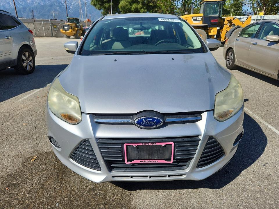 46584886 :رقم المزاد ، 1FADP3F22DL277377 vin ، 2013 Ford Focus مزاد بيع