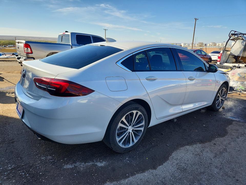 45527426 :رقم المزاد ، W04GN6SX2J1067556 vin ، 2018 Buick Regal مزاد بيع