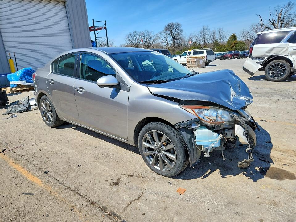 47003596 :رقم المزاد ، JM1BL1UF5C1529110 vin ، 2012 Mazda 3 مزاد بيع