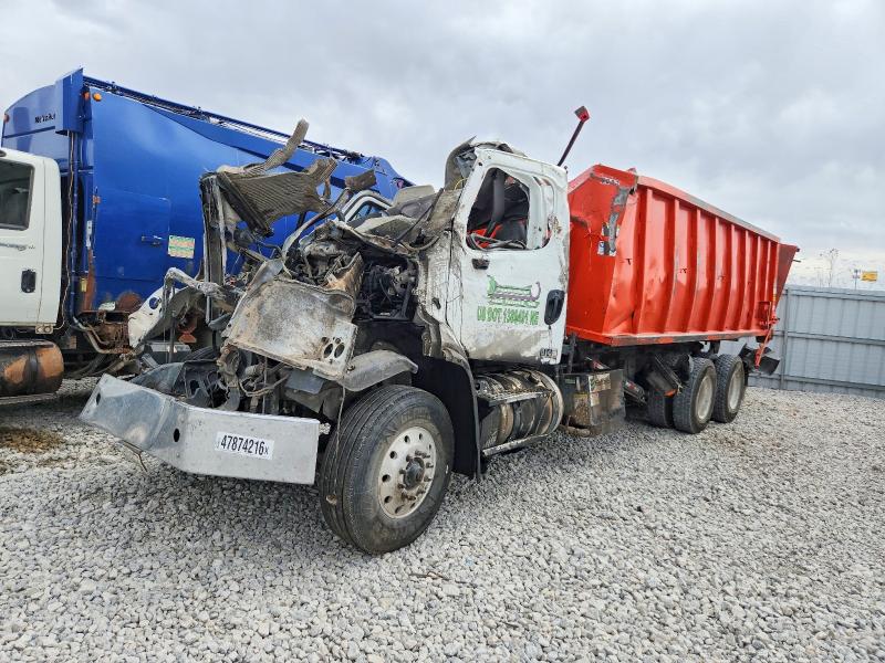 46778676 :رقم المزاد ، 1FVHG3DV8KHKS7189 vin ، 2019 Freigliner 114sd مزاد بيع