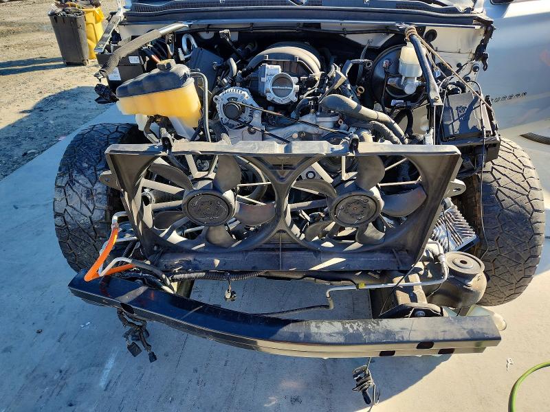 45547476 :رقم المزاد ، 1GNSCHKCXKR244945 vin ، 2019 Chevrolet Suburban مزاد بيع