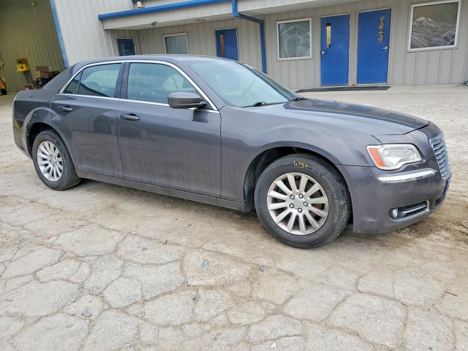 46690136 :رقم المزاد ، 2C3CCAAGXDH707506 vin ، 2013 Chrysler 300 مزاد بيع
