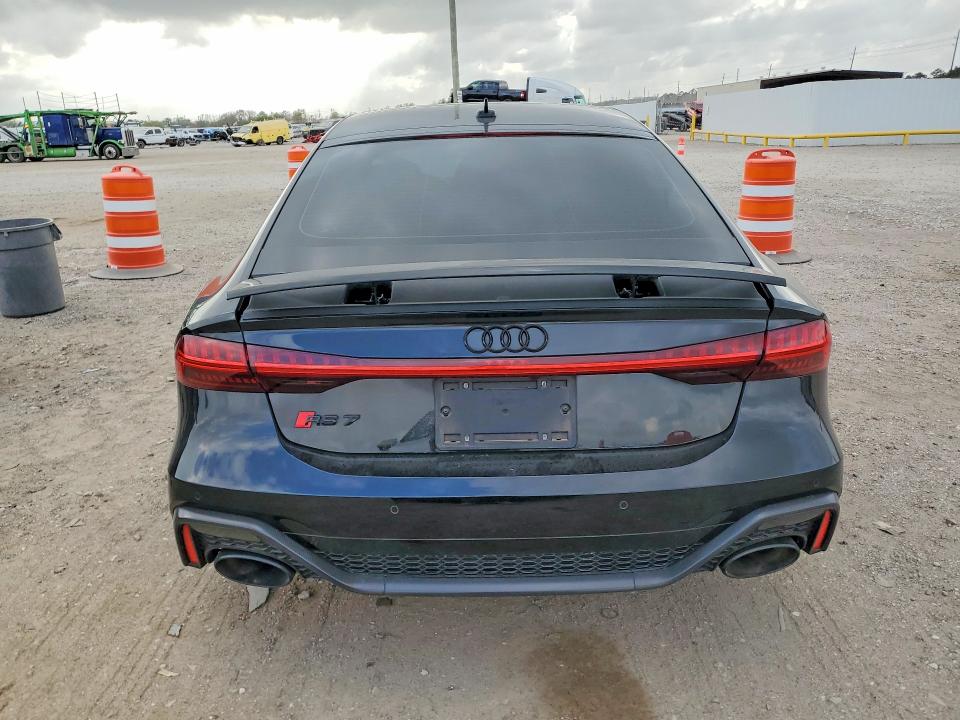 41803406 :رقم المزاد ، WUAPDBF23RN907027 vin ، 2024 Audi Rs7 مزاد بيع