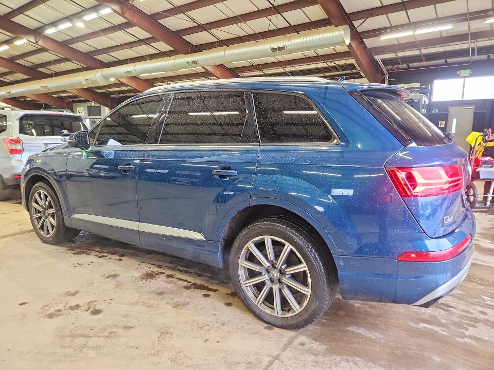 79889415 :رقم المزاد ، WA1AAAF76KD010405 vin ، 2019 Audi Q7 مزاد بيع