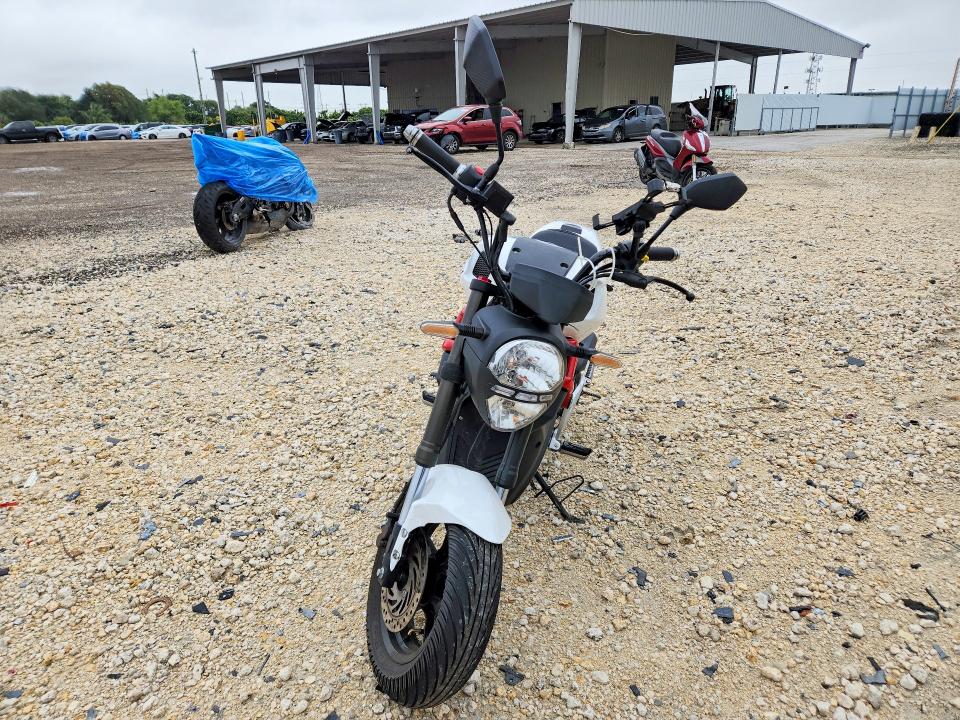 Продажа на аукционе авто 2022 Othe Yongfu Yn50qt Rocket, vin: LL0TCAPJ3NYS16321, номер лота: 45723376