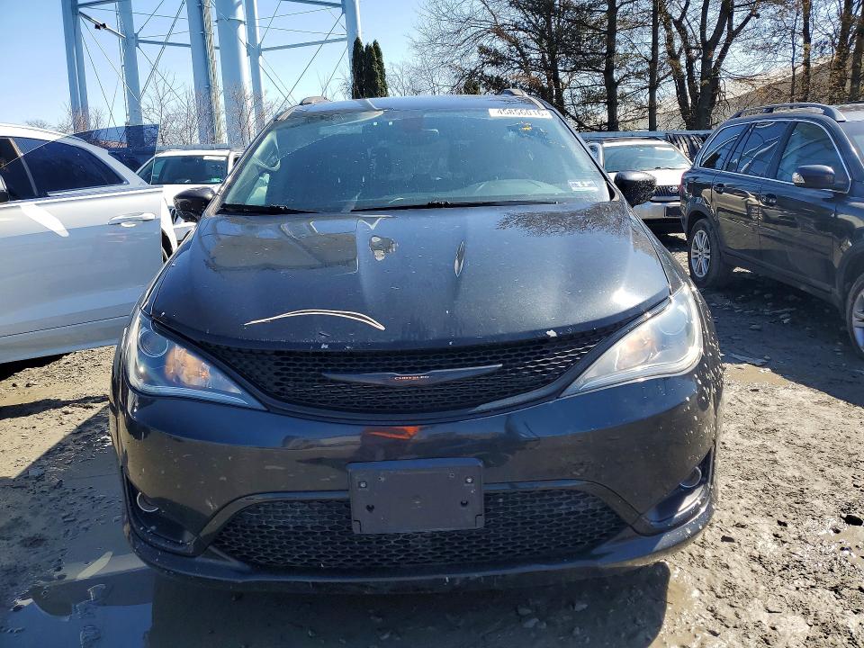 45856016 :رقم المزاد ، 2C4RC1BGXKR605053 vin ، 2019 Chrysler Pacifica مزاد بيع