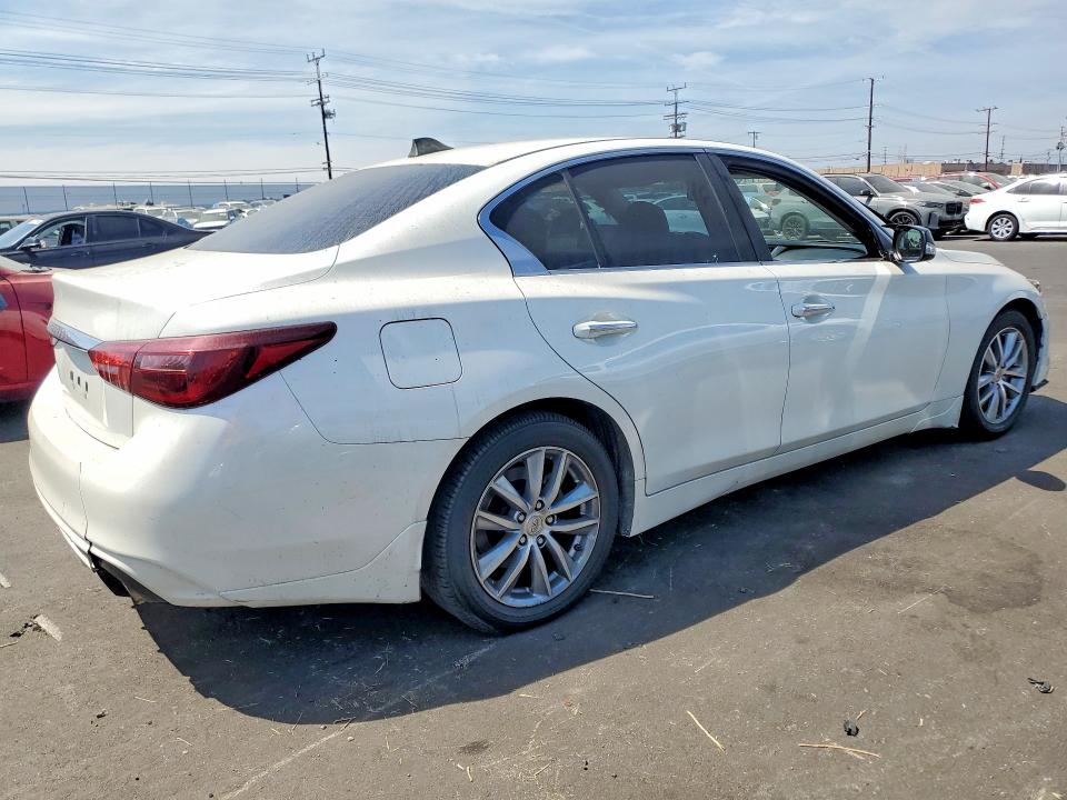 47138336 :رقم المزاد ، JN1EV7AP5JM364584 vin ، 2018 Infiniti Q50 مزاد بيع