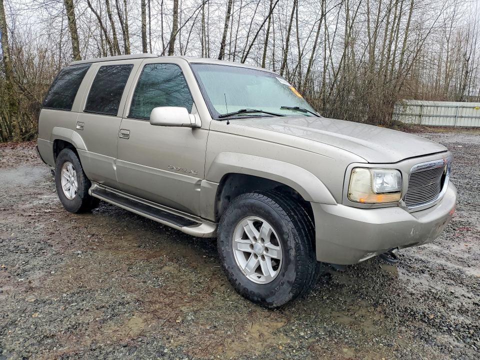 46229496 :رقم المزاد ، 1GYEK13R6XR410382 vin ، 1999 Cadillac Escalade مزاد بيع