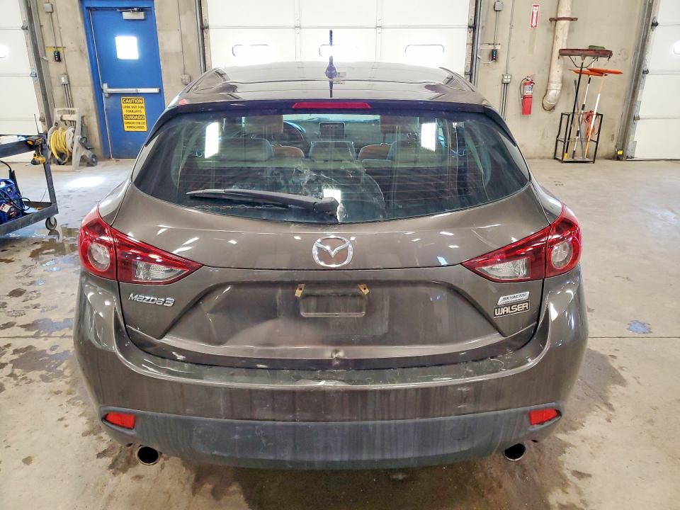 46493176 :رقم المزاد ، 3MZBM1K72FM183434 vin ، 2015 Mazda 3 مزاد بيع