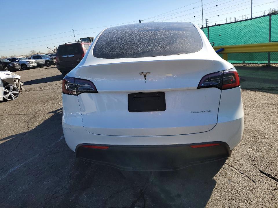 Продажа на аукционе авто 2024 Tesla Model Y, vin: 7SAYGDEE1RF151425, номер лота: 79486755