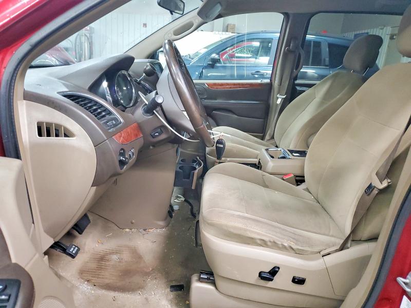 46201806 :رقم المزاد ، 2A4RR5DG8BR605016 vin ، 2011 Chrysler Town & Country مزاد بيع
