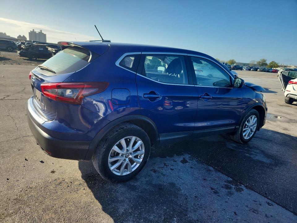 41702266 :رقم المزاد ، JN1BJ1AV3MW318657 vin ، 2021 Nissan Rogue Sport مزاد بيع