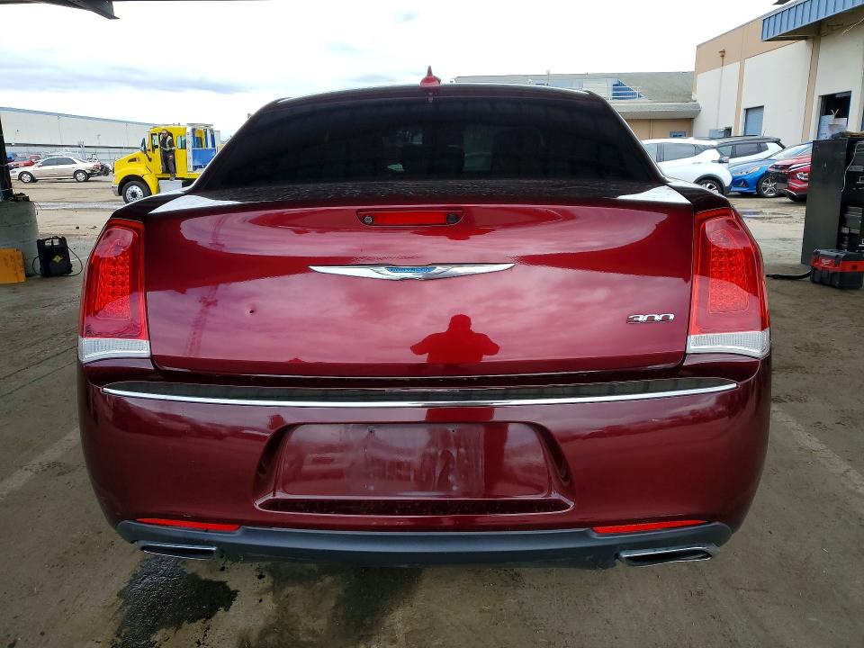 2018 Chrysler 300 მანქანა იყიდება აუქციონზე, vin: 2C3CCAAG7JH117680, აუქციონის ნომერი: 48300346