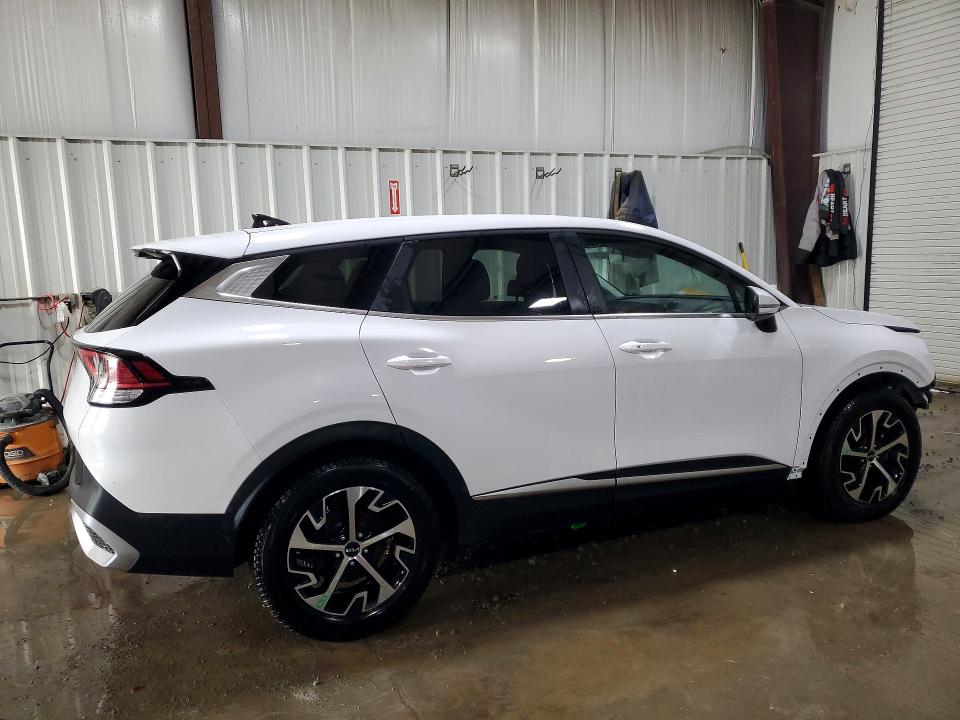 41638586 :رقم المزاد ، 5XYK33AF8PG028749 vin ، 2023 Kia Sportage مزاد بيع