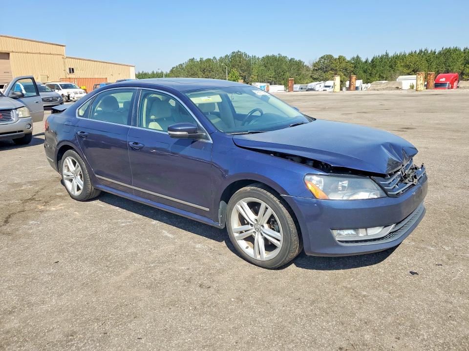 Продажа на аукционе авто 2015 Volkswagen Passat, vin: 1VWCV7A31FC036882, номер лота: 46897096
