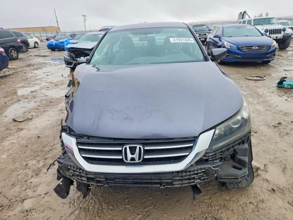 41931426 :رقم المزاد ، 1HGCR2F32FA231924 vin ، 2015 Honda Accord مزاد بيع