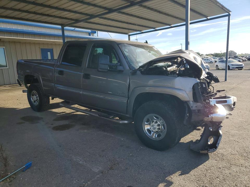 47139626 :رقم المزاد ، 1GTHK23D36F155400 vin ، 2006 Gmc Sierra مزاد بيع