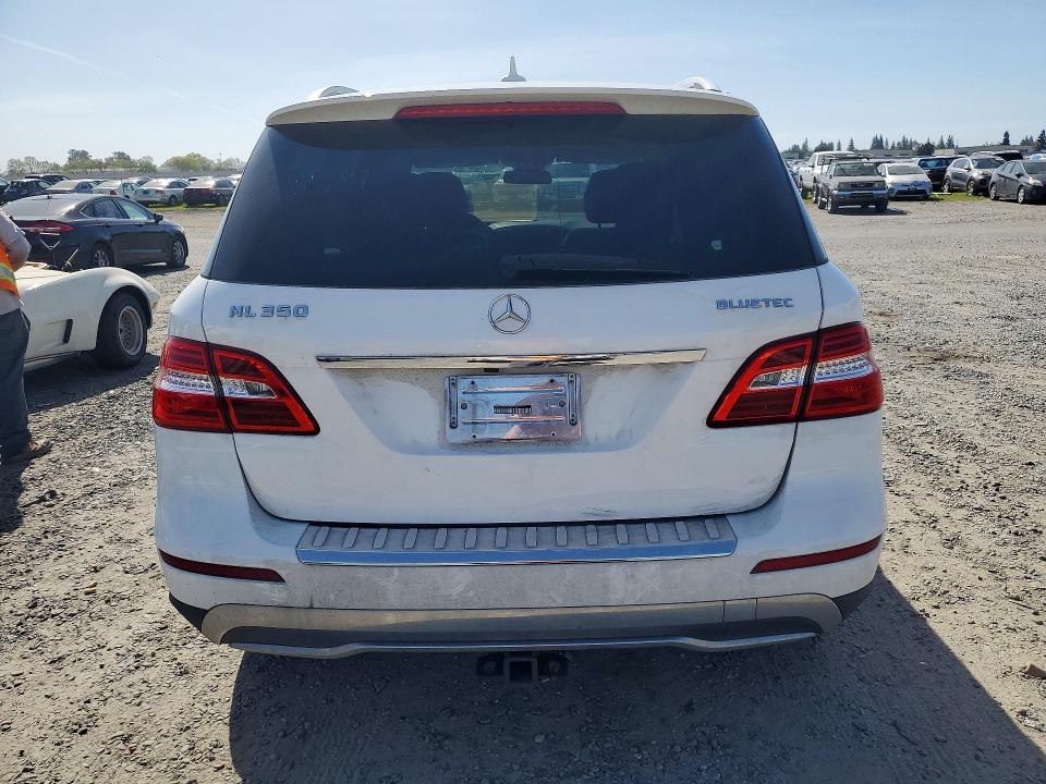 2014 Mercedes-benz Ml მანქანა იყიდება აუქციონზე, vin: 4JGDA2EB9EA321410, აუქციონის ნომერი: 41961956