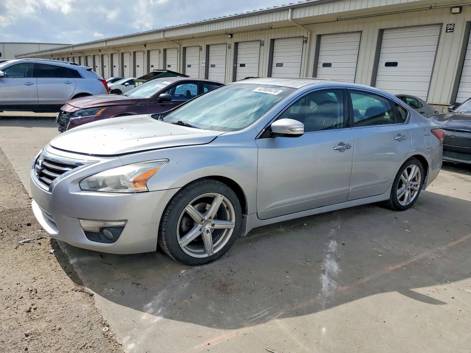 Продажа на аукционе авто 2015 Nissan Altima, vin: 1N4BL3AP6FC134294, номер лота: 42009476
