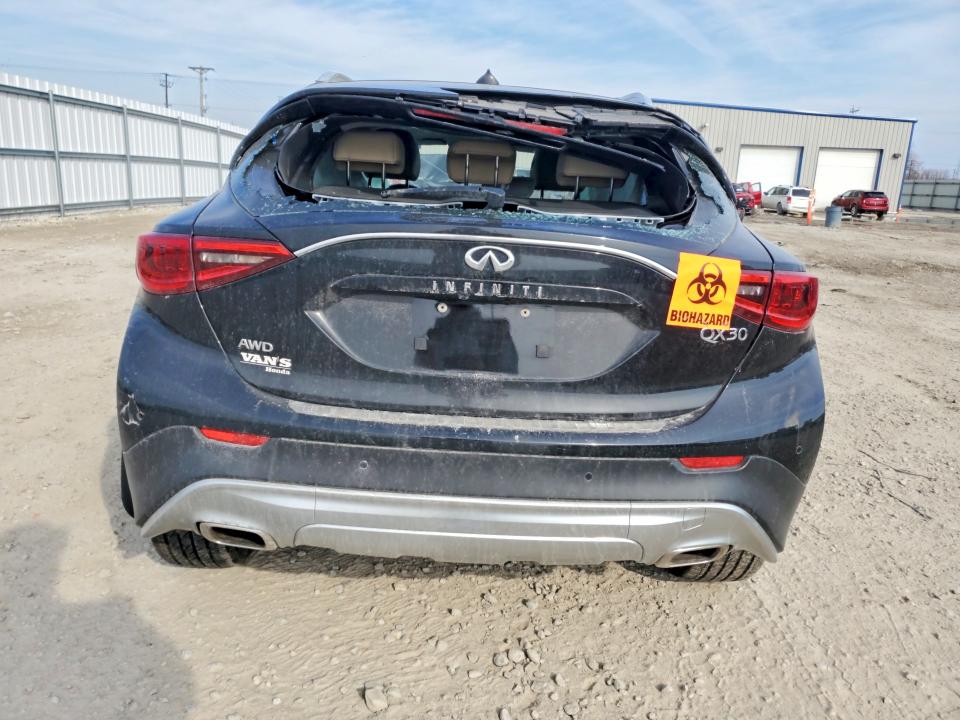 47218256 :رقم المزاد ، SJKCH5CR7JA005539 vin ، 2018 Infiniti Qx30 مزاد بيع