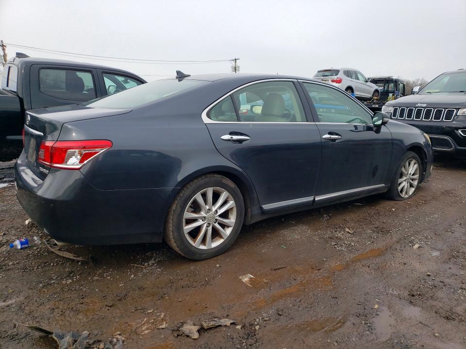 45697026 :رقم المزاد ، JTHBK1EG8B2425390 vin ، 2011 Lexus Es 350 مزاد بيع