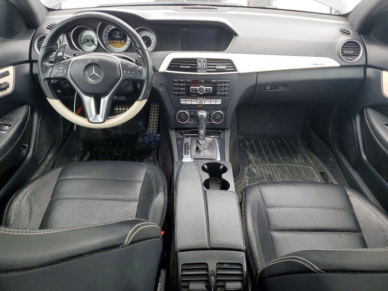 47201806 :رقم المزاد ، WDDGJ5HB7CF734253 vin ، 2012 Mercedes-benz C مزاد بيع
