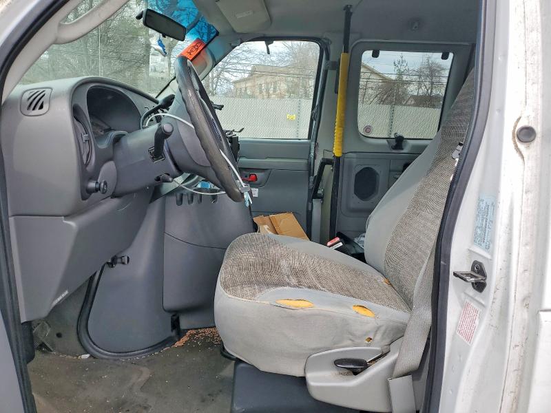 51263616 :رقم المزاد ، 1FBNE31L94HA94621 vin ، 2004 Ford Econoline مزاد بيع
